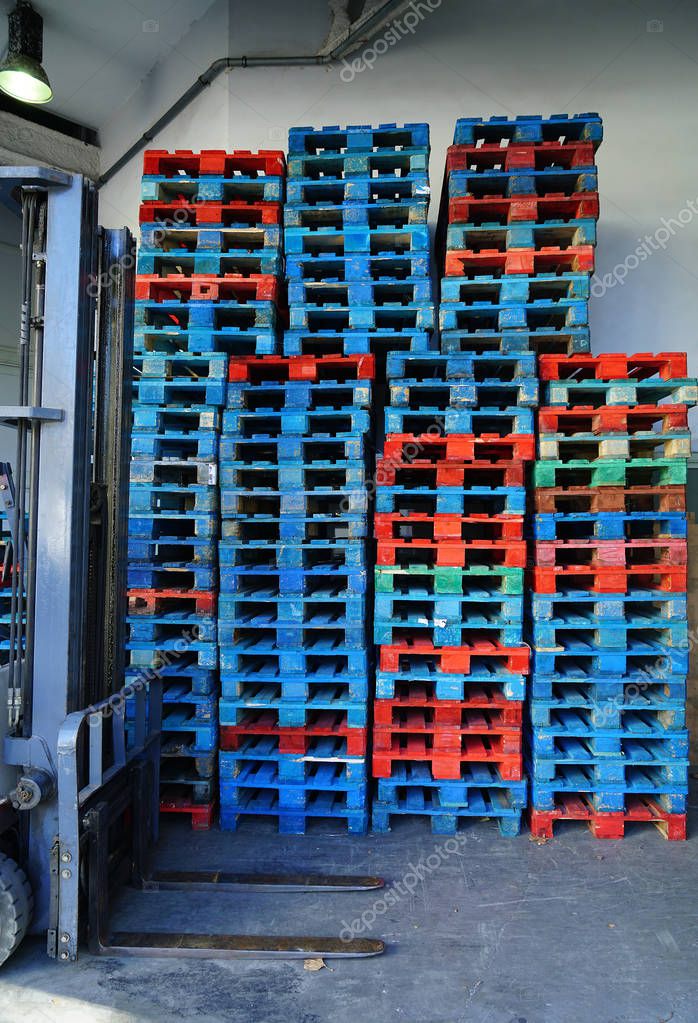 Gebrauchte Blisteranlage in einer Produktionshalle