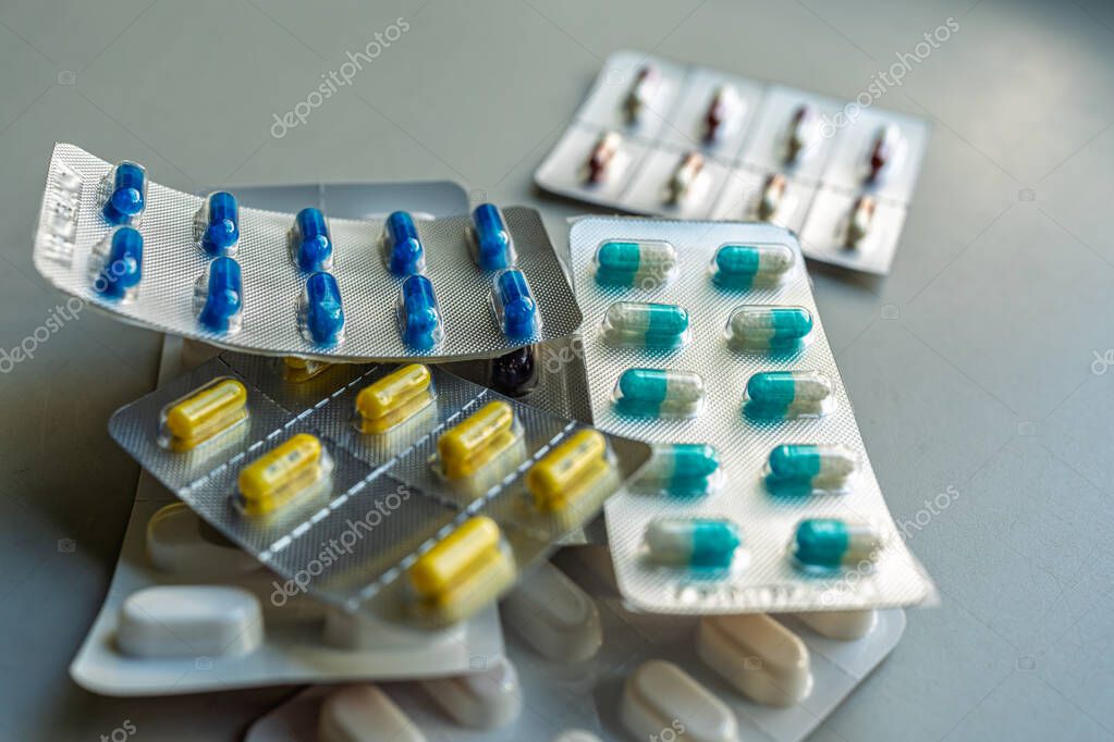 Blisterverpackung von pharmazeutischen Produkten in einer Produktionslinie